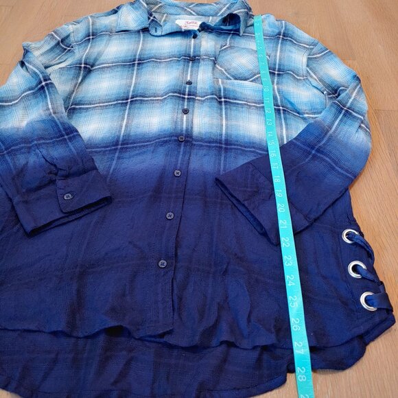 Justice Shirt Girls 18/20 XL Ombre Blue Plaid Button Flannel Button Down Top - Picture 6 of 8